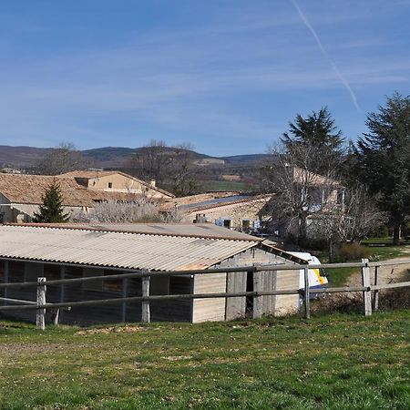 Le Petit Labouret Ξενοδοχείο Revest-du-Bion Εξωτερικό φωτογραφία